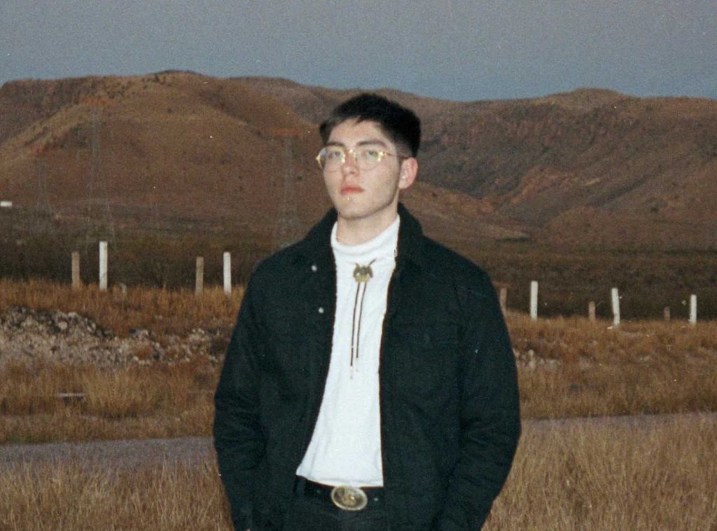 Kevin-Kaarl-conoce-el-Folk-Campirano