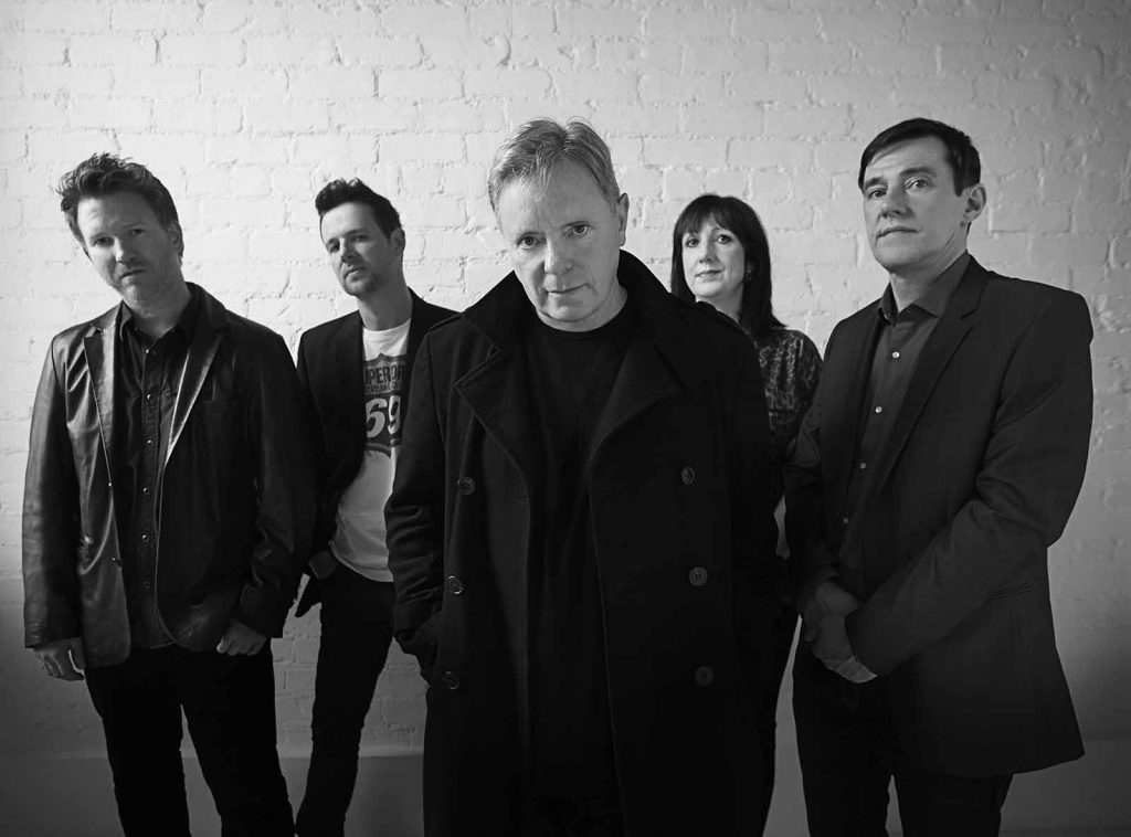 New-Order-comparte-el-remix-de-su-épica-single-Be-A-Rebel