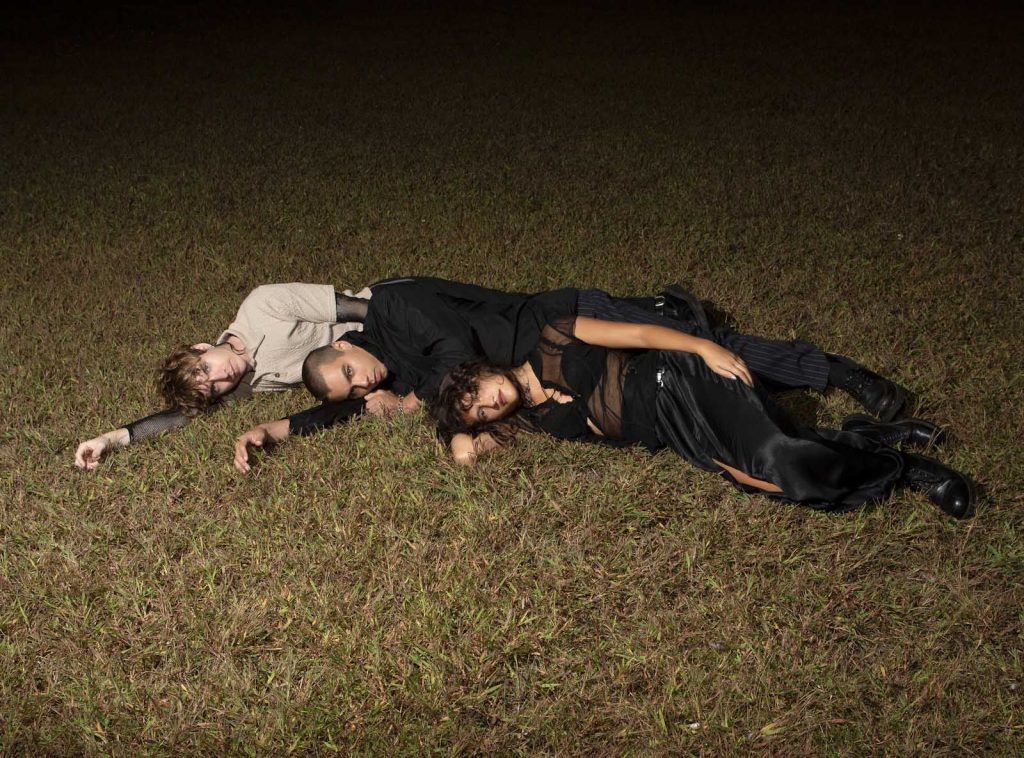 Couch-Prints-estrena-su-EP-debut-Tell-U-a-través-de-Luminelle