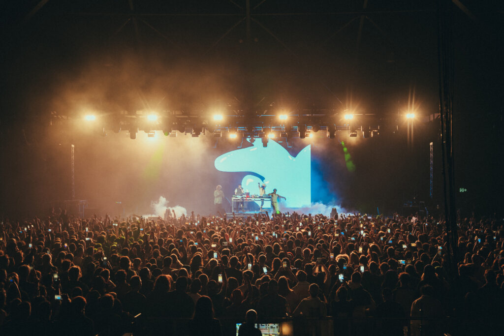 Bbno$ Presentará su Energético Show por Primera Vez en el Festival Corona Capital