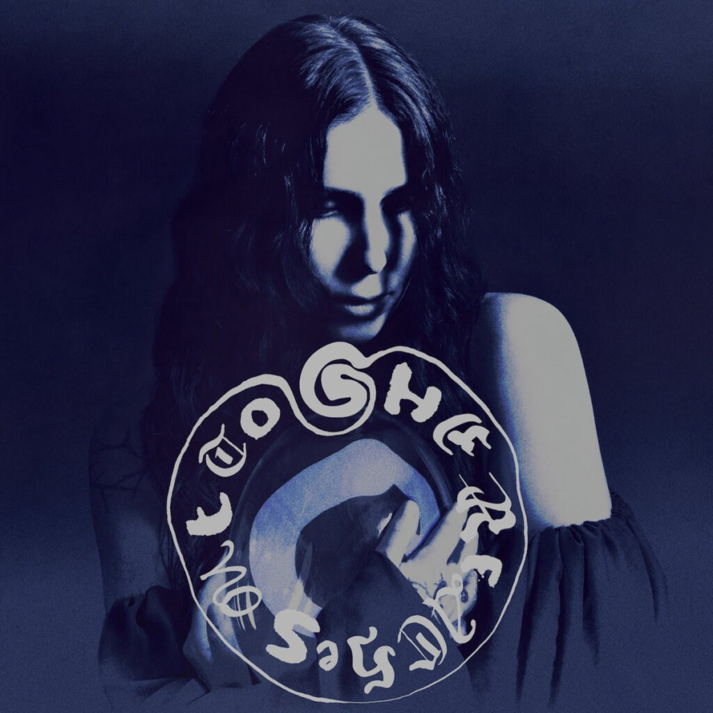 Chelsea Wolfe Completa la Trilogía de "She Reaches Out" con Su Nuevo EP